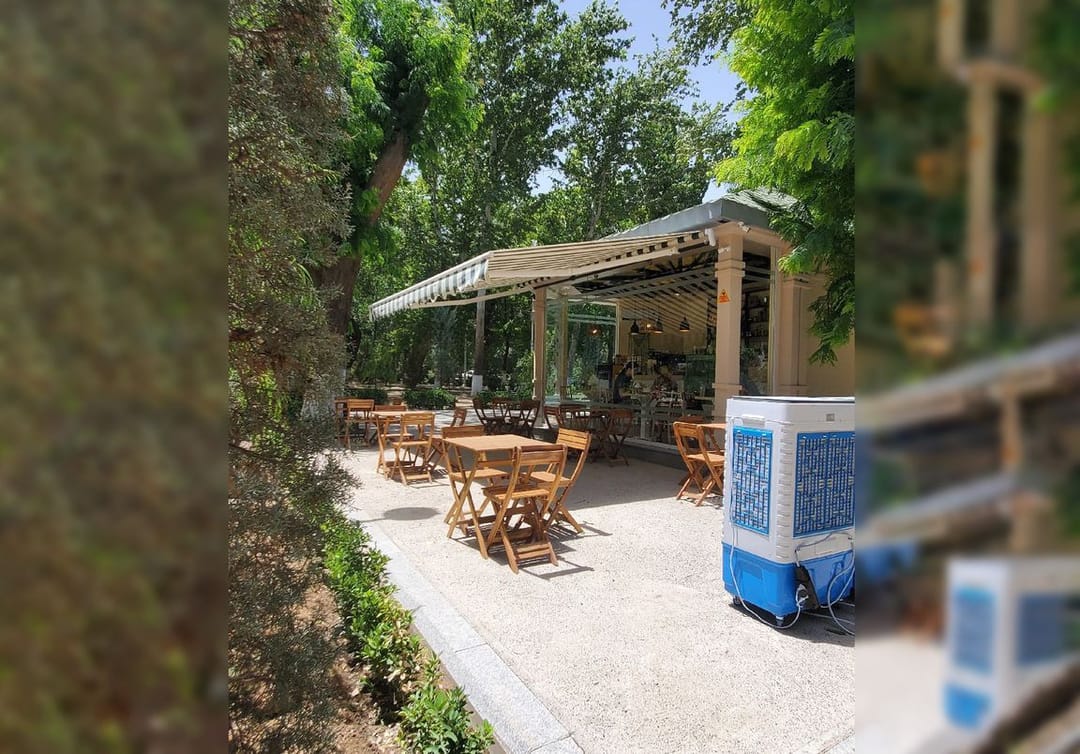 «AkDag» kompaniýasyndan tirsekli markizalaryny gurnamak tomus möwsüminde yssy Gün şöhlesinden gorar