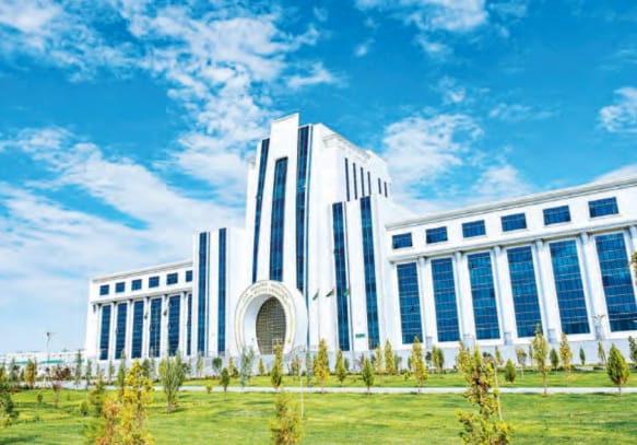 The best traditions of Ahal-Teke horse breeding continue in the city of Arkadag