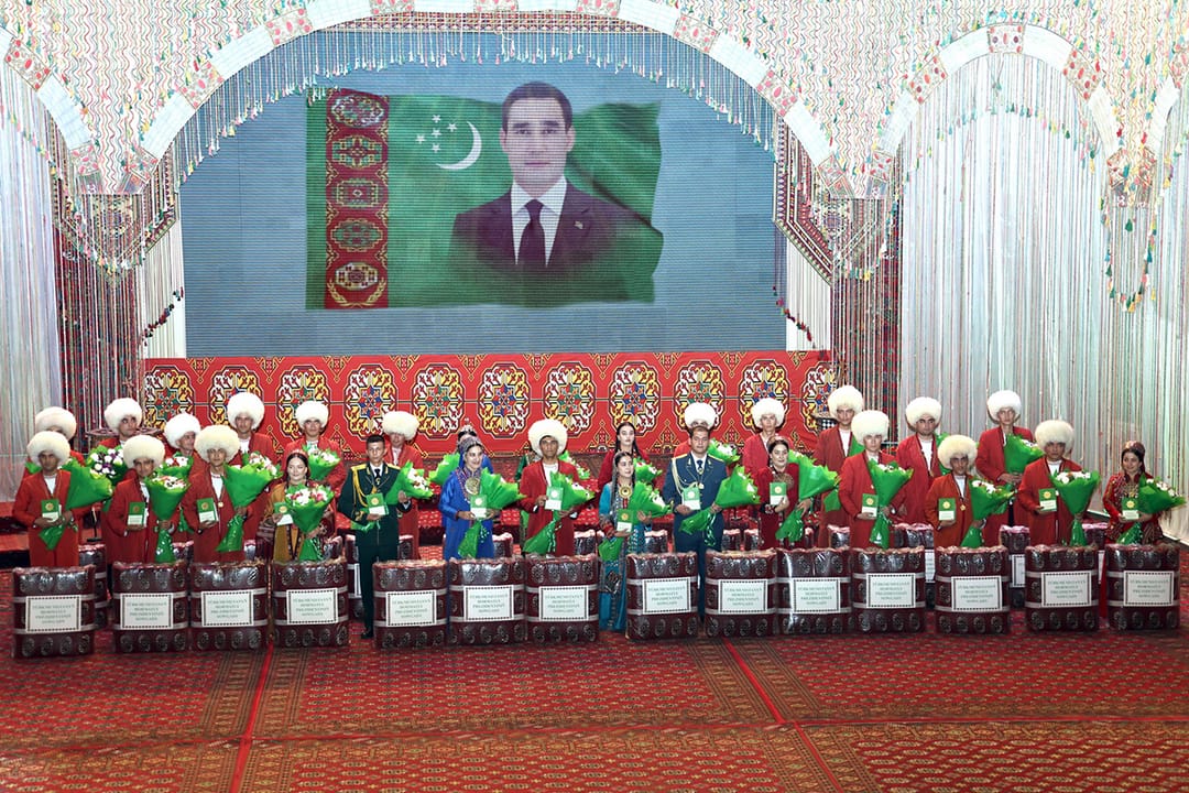 В Ашхабаде прошел финальный тур конкурса «Играй, бахши!»