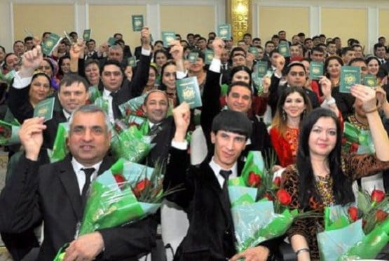 Туркменское гражданство обрели 735 человек