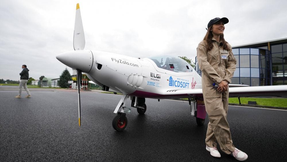 Юная пилотесса совершит кругосветный перелет