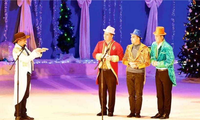 Türkmenistanyň teatr artistleri Täze ýyl sowgatlaryny taýýarladylar