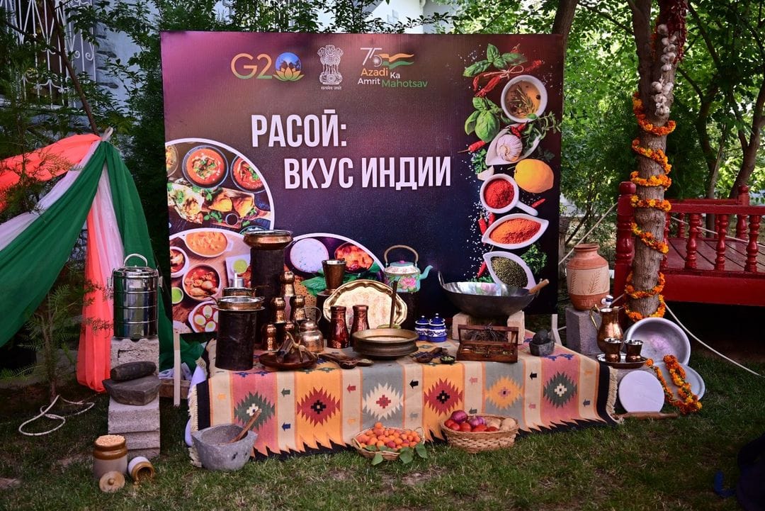 В Ашхабаде прошел кулинарный мастер-класс «Расой: Вкус Индии»
