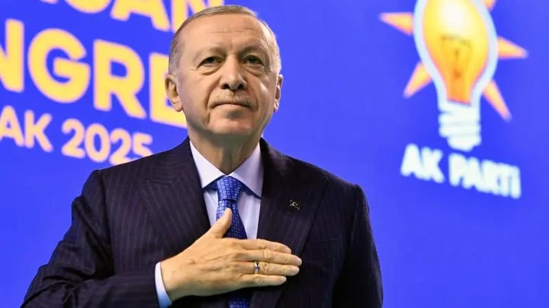 Ärdogan Türkiýäniň Adalat we ösüş partiýasynyň başlyklygyna gaýtadan saýlandy