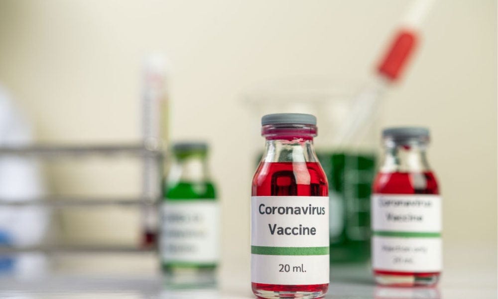 Учёные назвали число людей, которым не хватит вакцин от COVID-19 