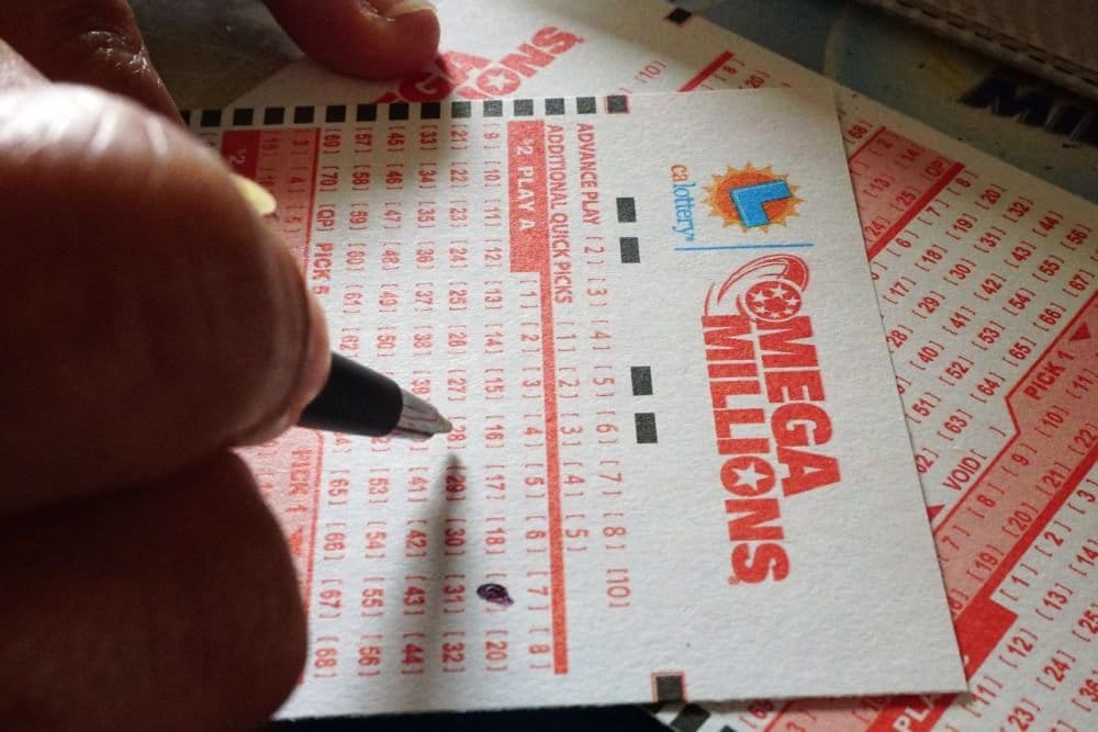 Четыре жителя Мичигана выиграли в лотерею более одного миллиарда долларов