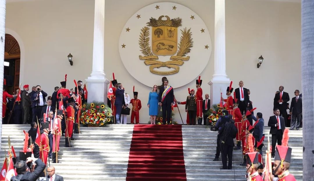 Venezuela Devlet Başkanı Nicolas Maduro, üçüncü dönemine başladı