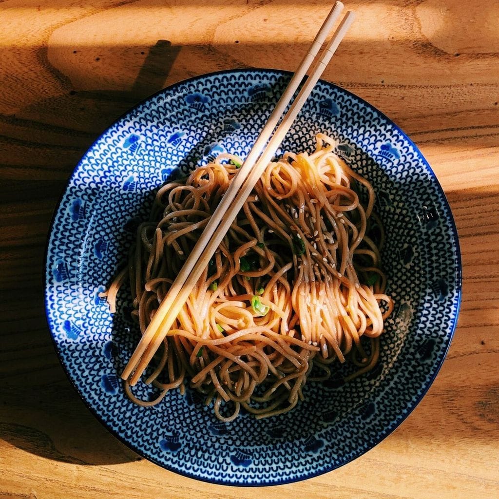 Транспортная компания Японии стала производить топливо из остатков бульона рамен