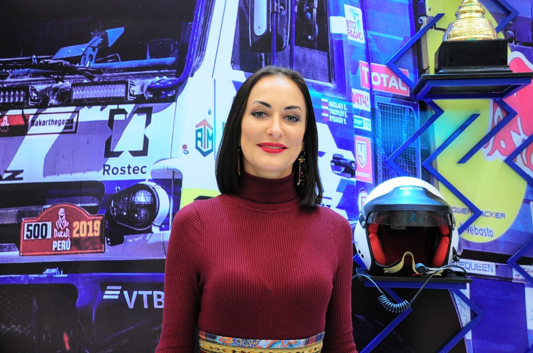 V'OLGA (Россия): «Приехала в Ашхабад поддержать „КАМАЗ"»