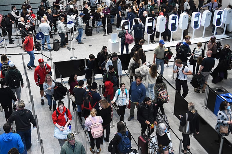 More than 10 thousand flights were delayed due to a failure in the warning system in the United States