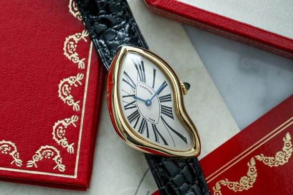 Культовые часы Cartier Crash Watch с погнутым корпусом ушли с молотка за $1 650 000