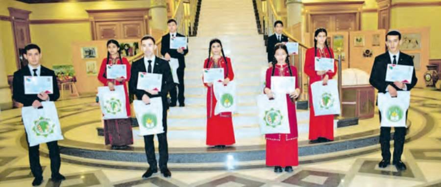 An art competition and exhibition were held at the Dashoguz Museum of History and Local Lore