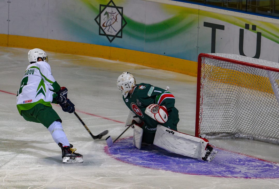 A training match was held in Ashgabat between the hockey players of Kazan "Ak Bars" and the national team of Turkmenistan