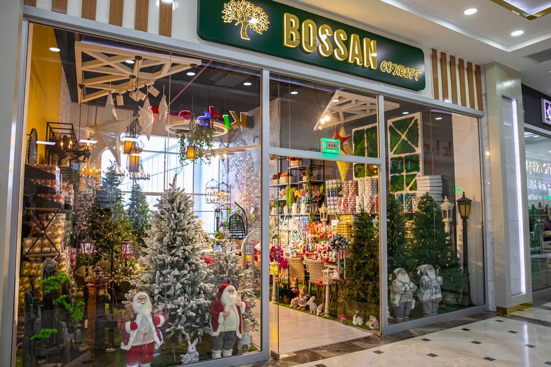 Purchase Christmas trees at a discount in Bossan Concept stores