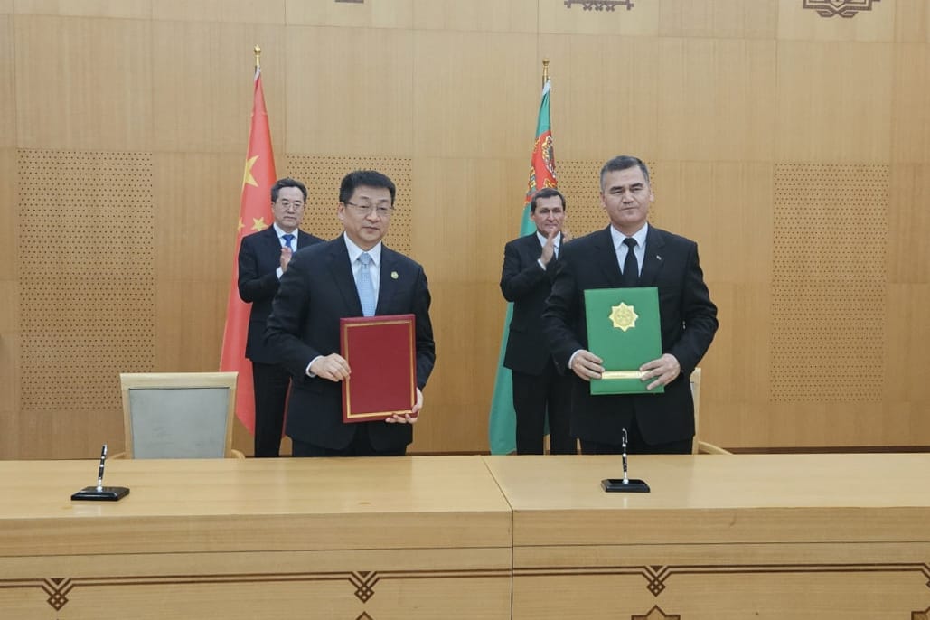 Türkmen-hytaý Hökümetara komitetiniň mejlisinde birnäçe resminamalara gol çekildi