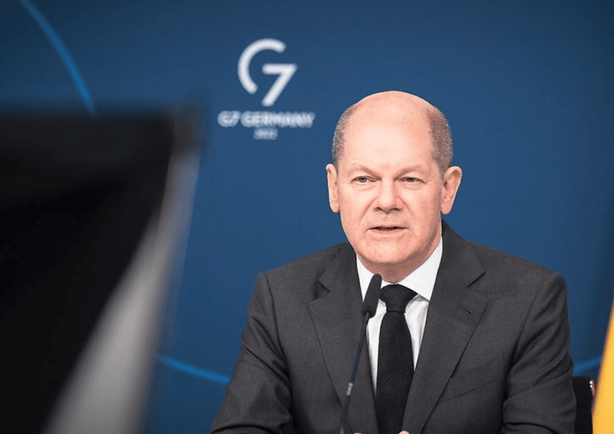 «Spiegel»: Şolsuň goňşulary zibil gutudan «G7»-ligiň gizlin resminamalaryny tapdylar