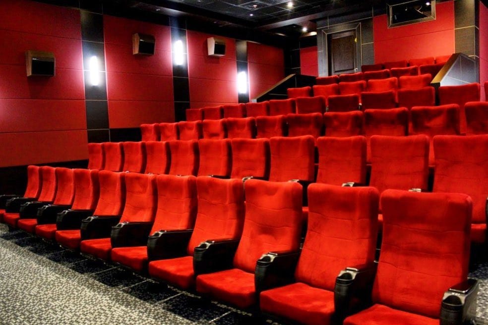 «Berkarar» kinoteatry işläp başlady