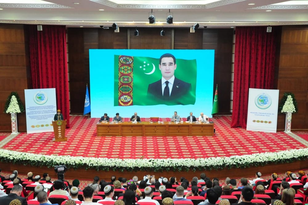 Aşkabat'ta 11 ülkenin temsilcilerinin katılımıyla uluslararası bilimsel ve uygulamalı bir konferans düzenlendi