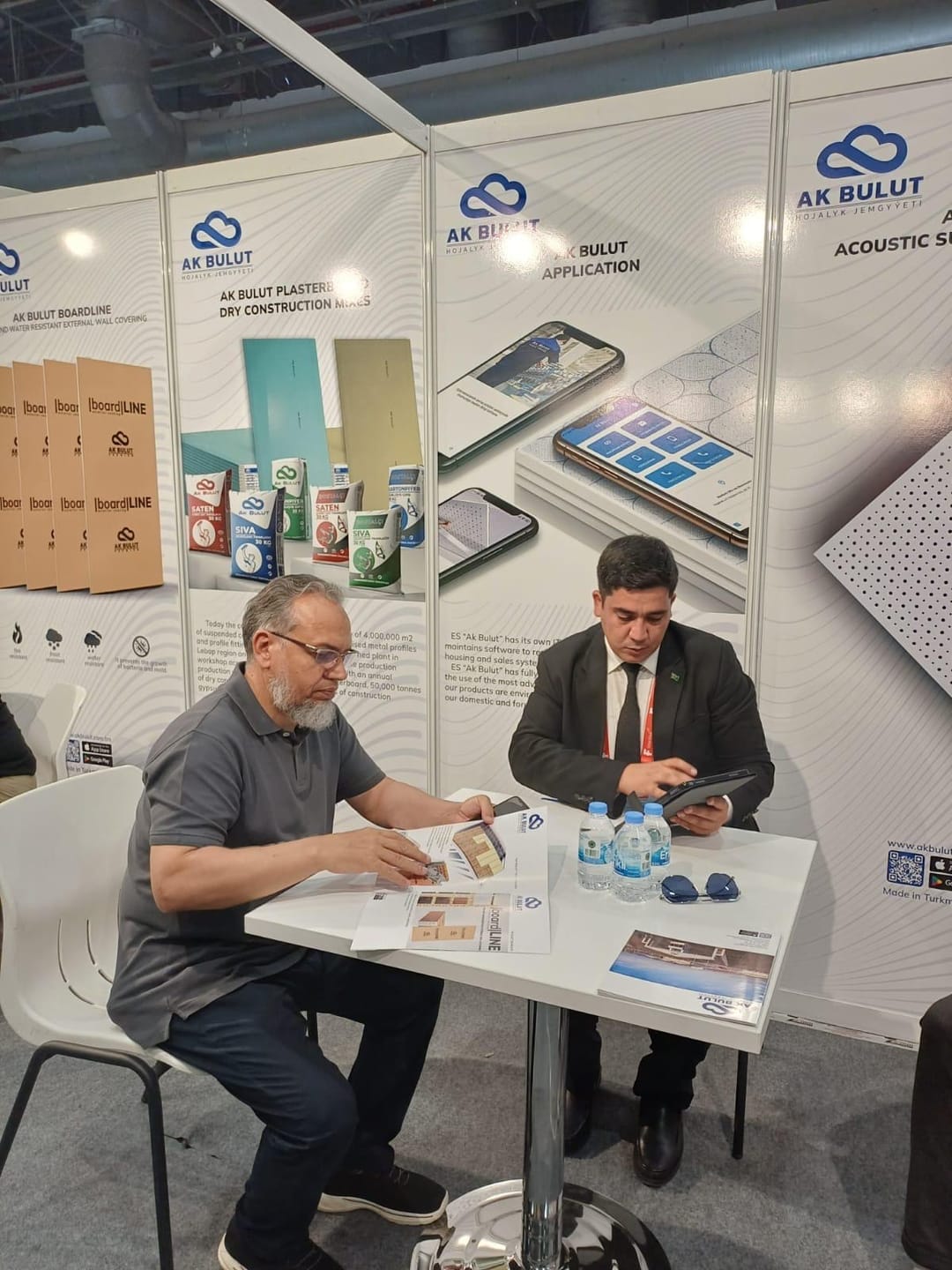 Компания «Ак Булут» представляет продукцию на международной выставке экспортных товаров Туркменистана в Стамбуле
