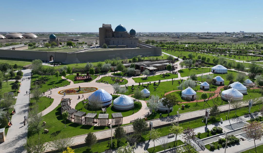 Национальный Лидер туркменского народа ознакомился с культурными объектами Туркестана