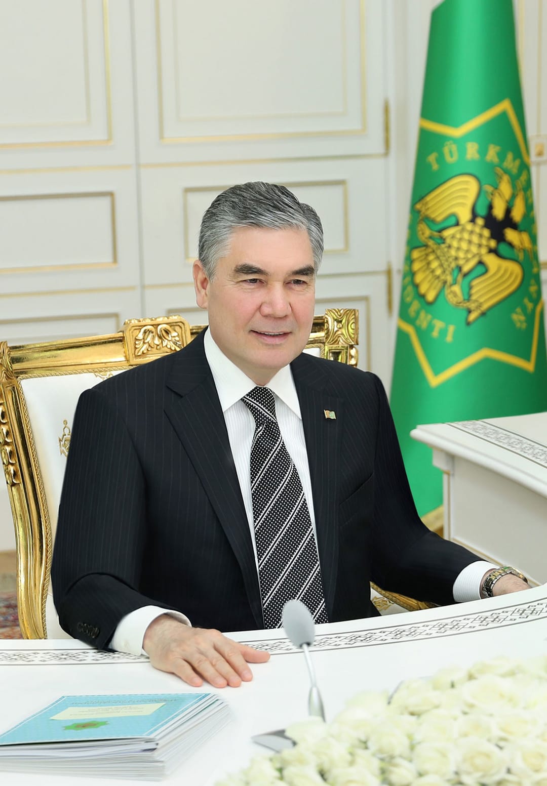 Президент Туркменистана провел расширенное заседание Правительства в формате видеоконференции