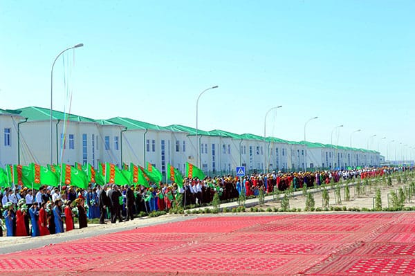 В Рухабатском этрапе столицы состоялась церемония ввода в строй III очереди жилого массива 