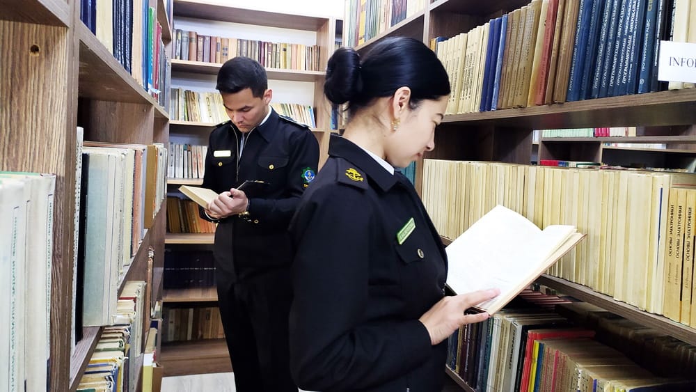 Морская отрасль и гражданская авиация – востребованные профнаправления в Туркменистане