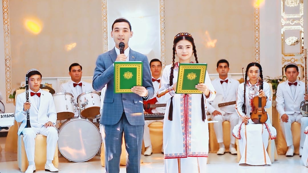 В Туркменабате состоялся концерт в исполнении творческих коллективов Лебапской специальной школы искусств