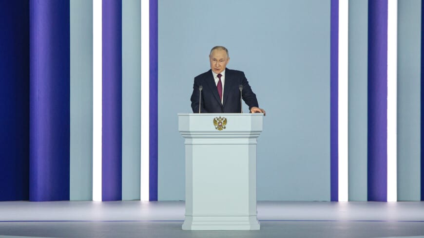 Владимир Путин предложил вернуть в России традиционные сроки обучения в вузах