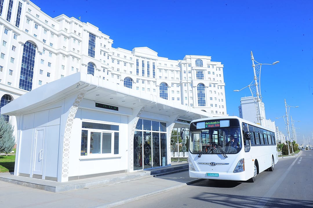 Ashgabat passenger transport company is recruiting drivers
