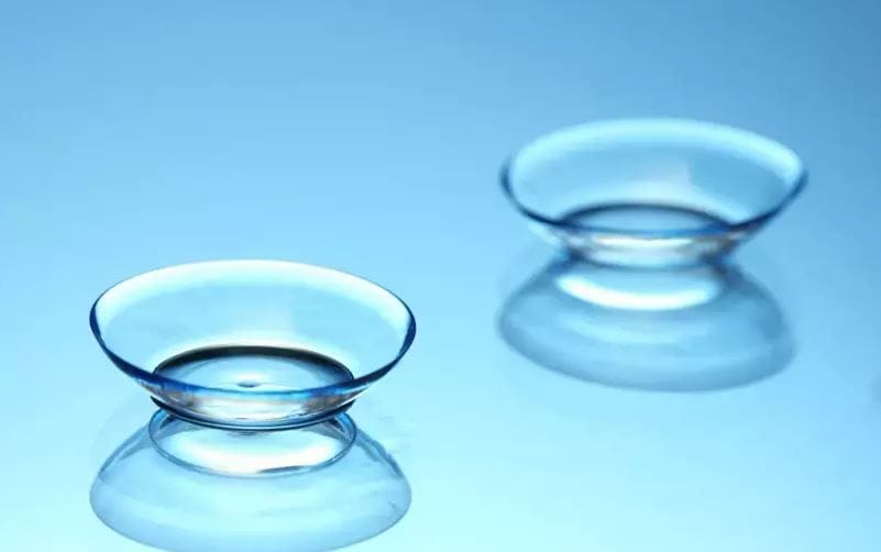 FDA одобрило первые в мире контактные линзы для лечения аллергии глаз