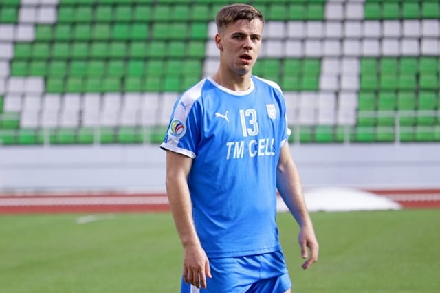 «Алтын асыр» обыграл «Мерв» и продолжает погоню за лидерами