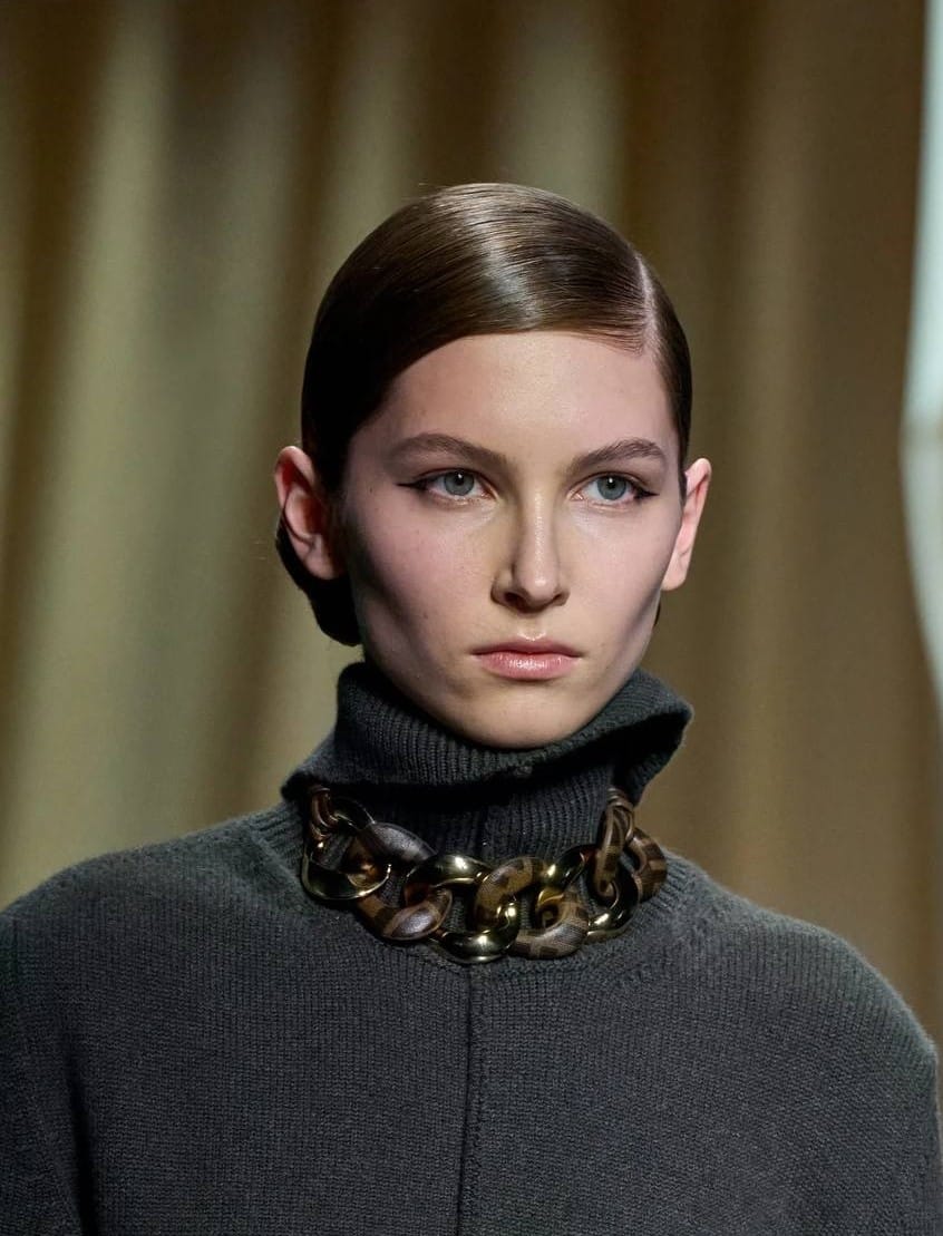 Александр Рогов советует носить массивные цепи в предстоящем сезоне