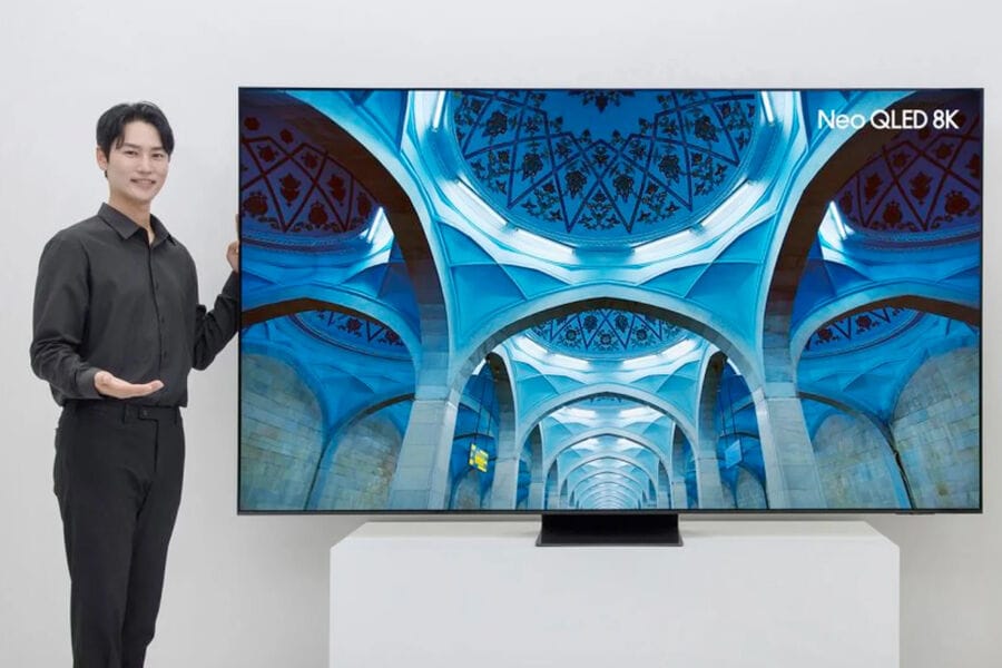 Samsung introduced a new product - a 98-inch TV with a screen resolution of 8K
