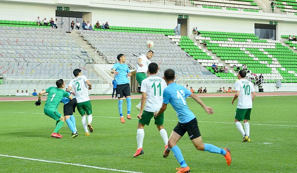 «Ахал» вернул лидерство в чемпионате Туркменистана по футболу