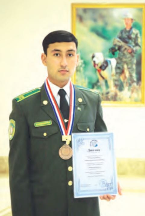 Türkmenistanyň Serhet institutynyň harby talyby «Erudit online» halkara internet olimpiadasynyň ýeňijisi boldy