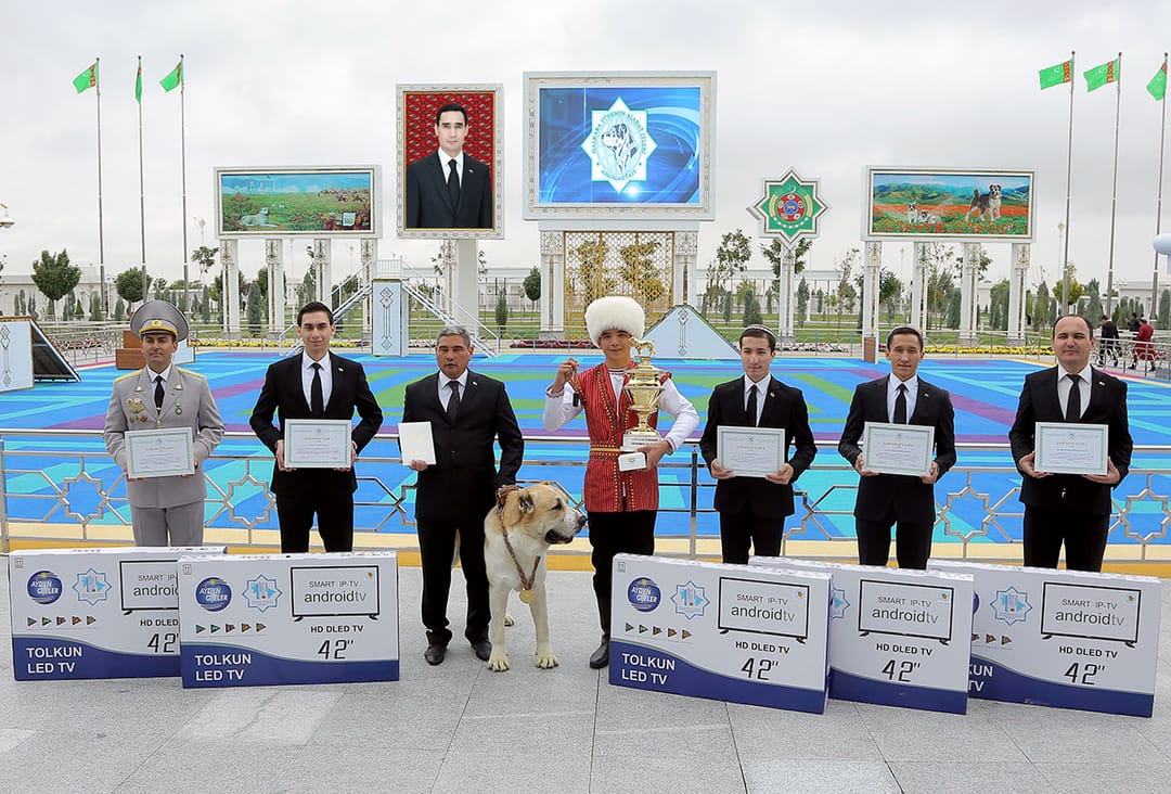 Alabaýlary çeper beýan etmek bäsleşiginiň ýeňijileri sylaglanyldy