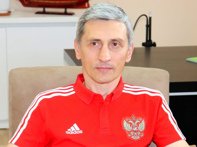 РФС продлил контракт с Дмитрием Хомухой