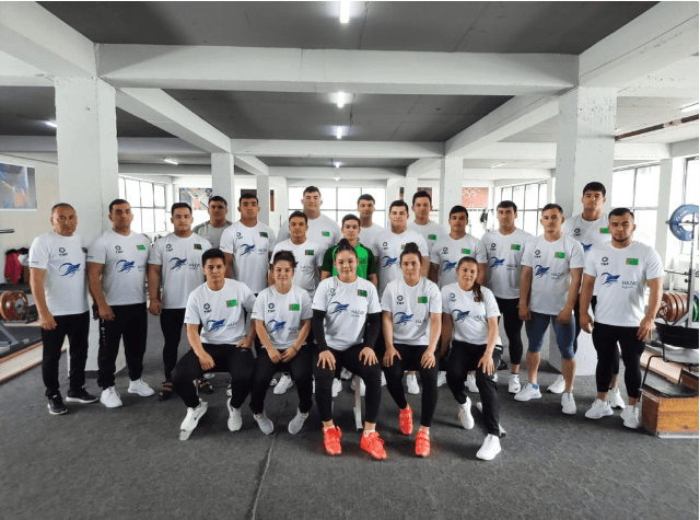 Туркменские тяжелоатлеты отправились на сборы в Грузию