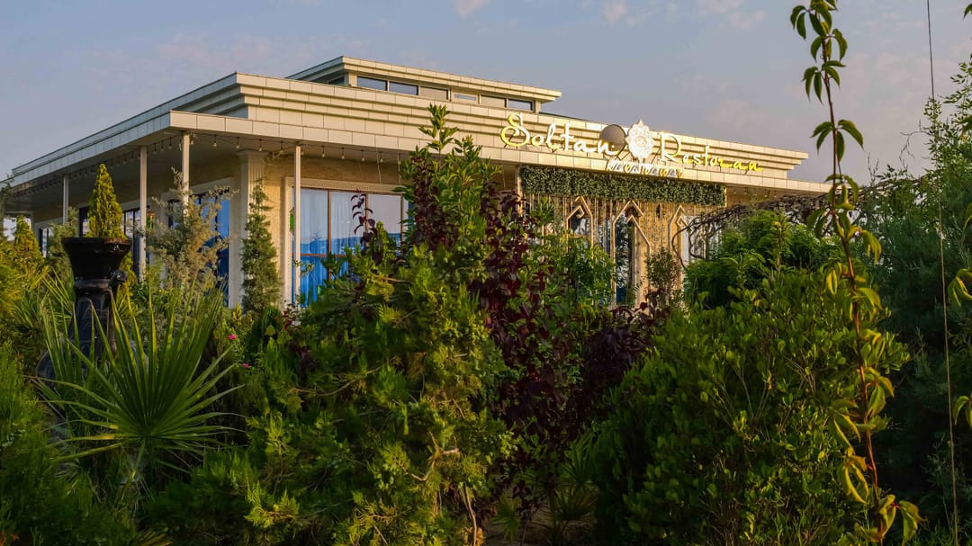 Ресторан Soltan Kenar – незабываемые моменты на берегу Каспийского моря