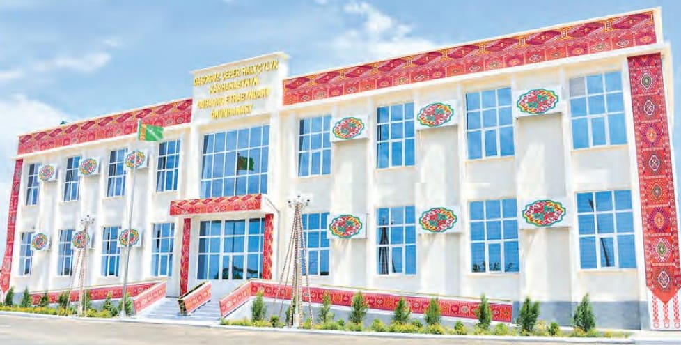 В Губадагском этрапе Дашогузского велаята введено в строй новое ковровое предприятие 