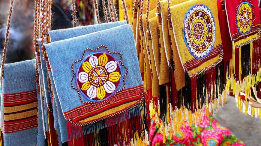 Türkmen keşdeçilik sungaty ÝUNESKO-nyň maddy däl medeni mirasynyň sanawyna girizildi