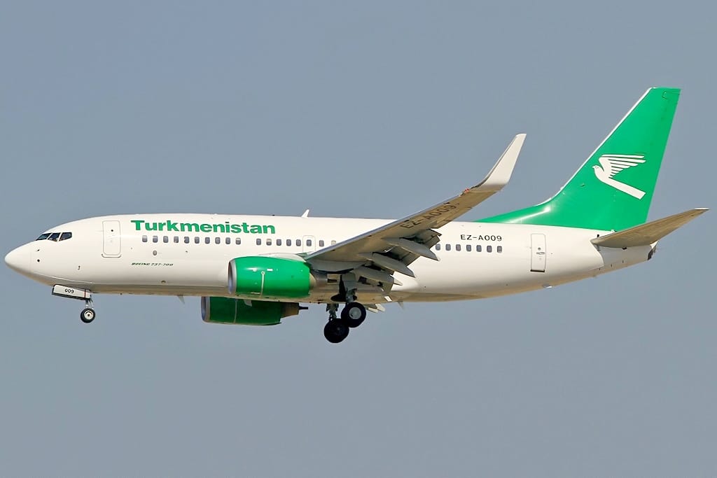 Туркменистан очередным чартером вывезет своих граждан из Татарстана