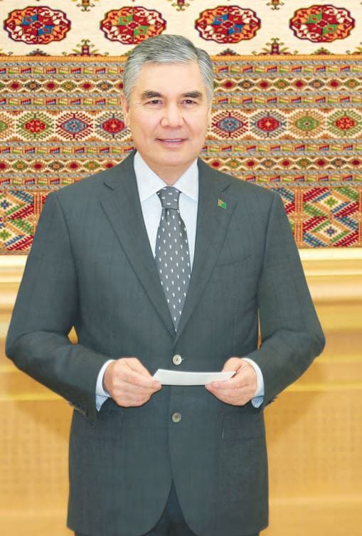 Новое стихотворение Бердымухамедова опубликовано в национальных СМИ