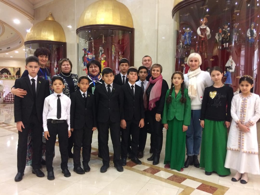 Театр кукол «Экият» показал в Ашхабаде татарский спектакль