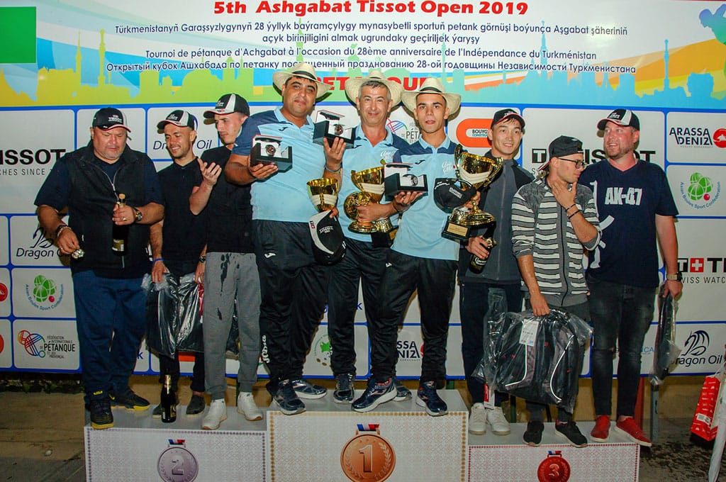 Определились призёры пятого открытого первенства Ашхабада по петанку 