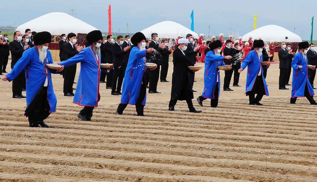 В Туркменистане стартовала посевная кампания хлопчатника