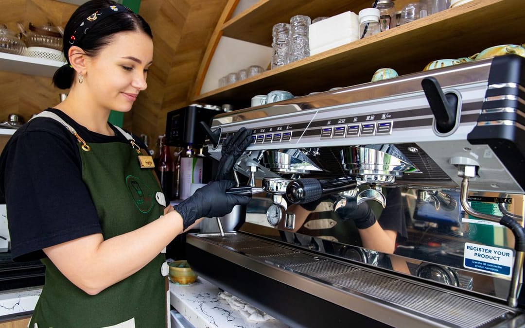 «Ecodrink» kofe dükany kofeniň gaýtalanmajak tagamyndan lezzet almaga çagyrýar