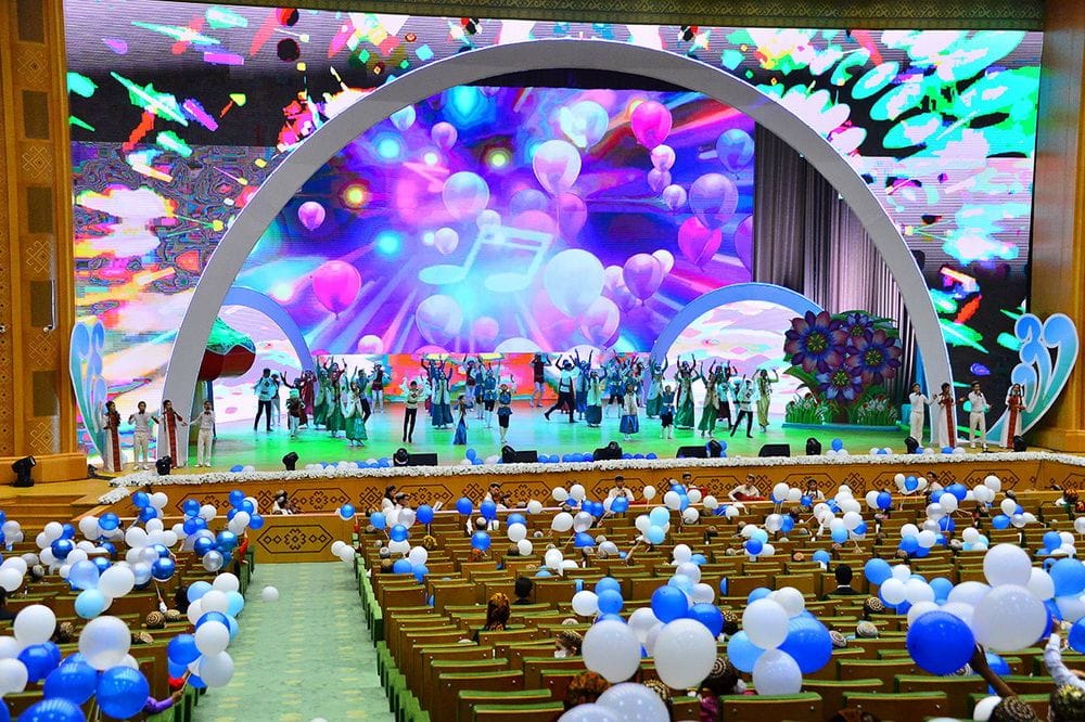 Гала-концерт финалистов детского песенно-музыкального конкурса состоялся в Туркменистане 