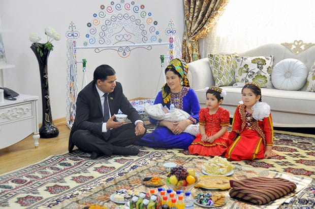 Гражданам Туркменистана рекомендовано отмечать Курбан байрамы дома